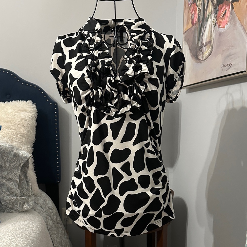 HeartSoul Black and White Patterned Blouse